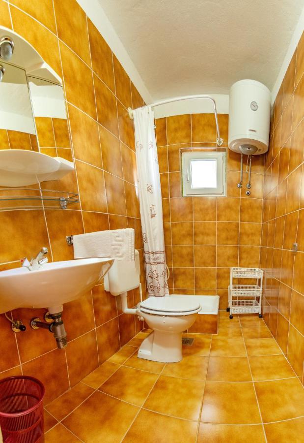 Apartment Dumicic 1 Mundanije ภายนอก รูปภาพ